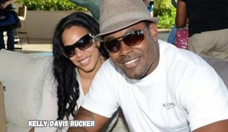 Kelly Davis Rucker smiling at a public event