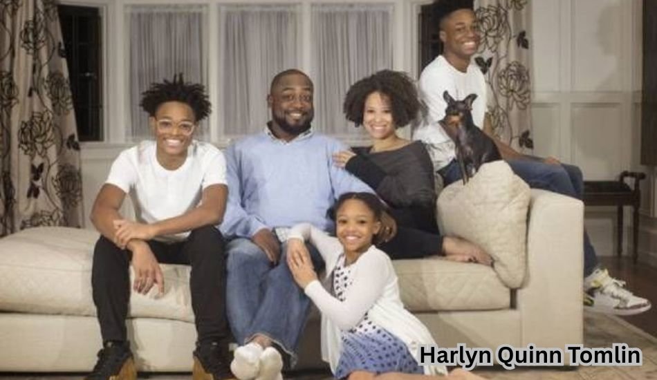 Harlyn Quinn Tomlin at an event